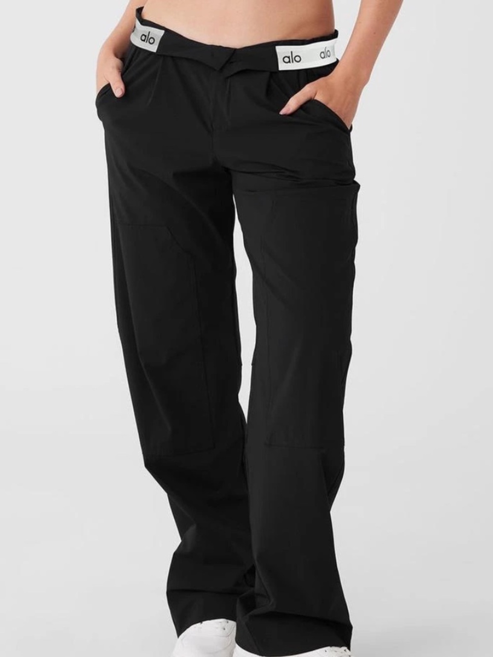 Alo Yoga Flip It Trouser Black Women’s Small Carpenter Style Straight Leg